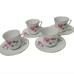 VTG Hutschenreuther Arzberg-Bavaria Germany Rosebud Teacups and Saucers